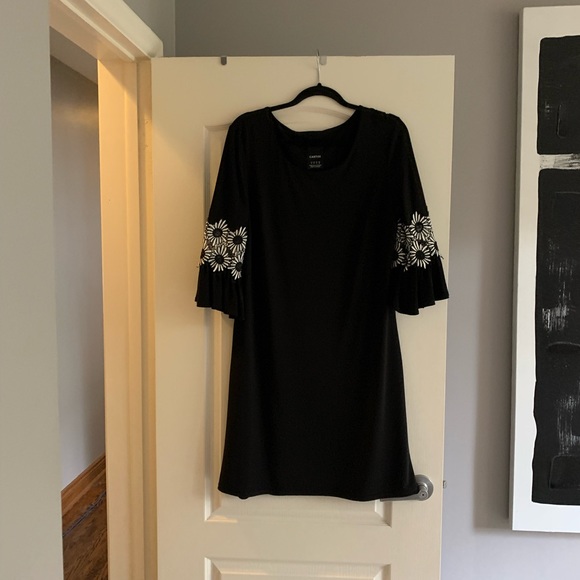 🇨🇦 Cartise dress.  Made in Canada - Picture 1 of 6